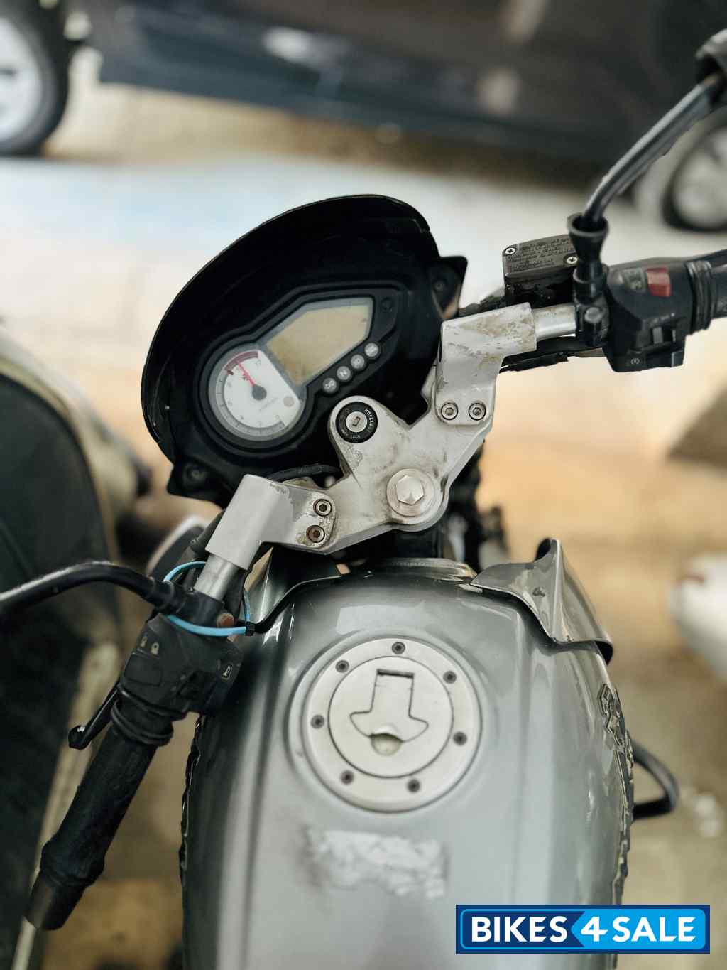 Bajaj Pulsar 180