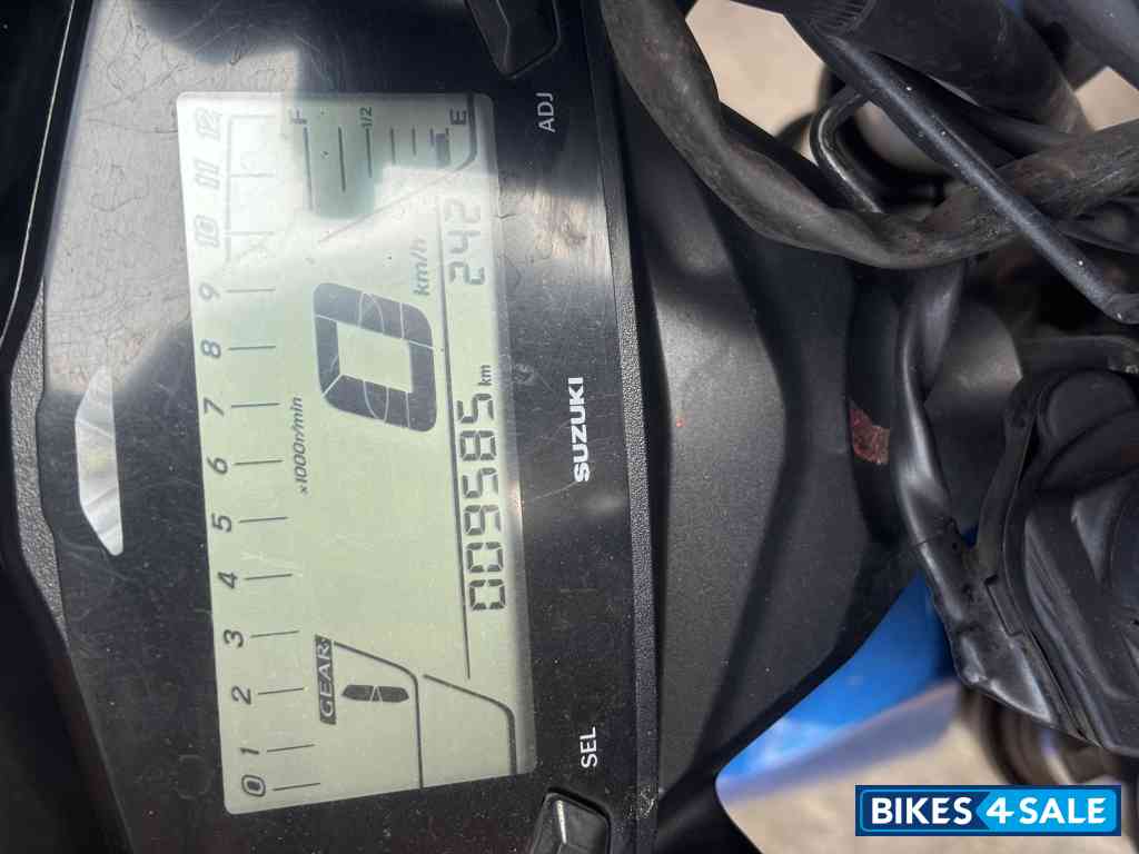 Suzuki Gixxer SF BS6 Suzuki Gixxer SF BS6