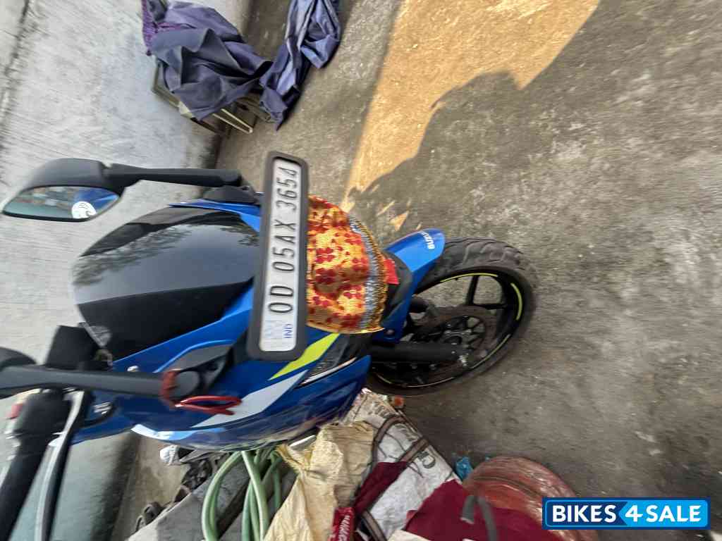 Suzuki Gixxer SF BS6 Suzuki Gixxer SF BS6