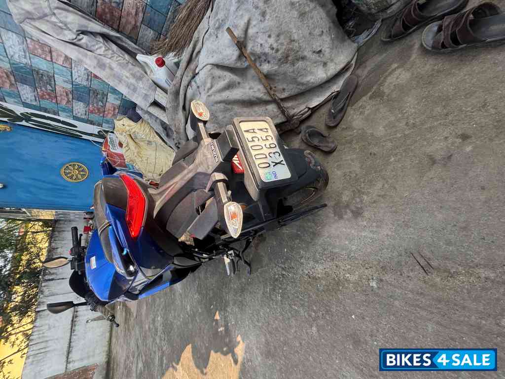 Suzuki Gixxer SF BS6 Suzuki Gixxer SF BS6