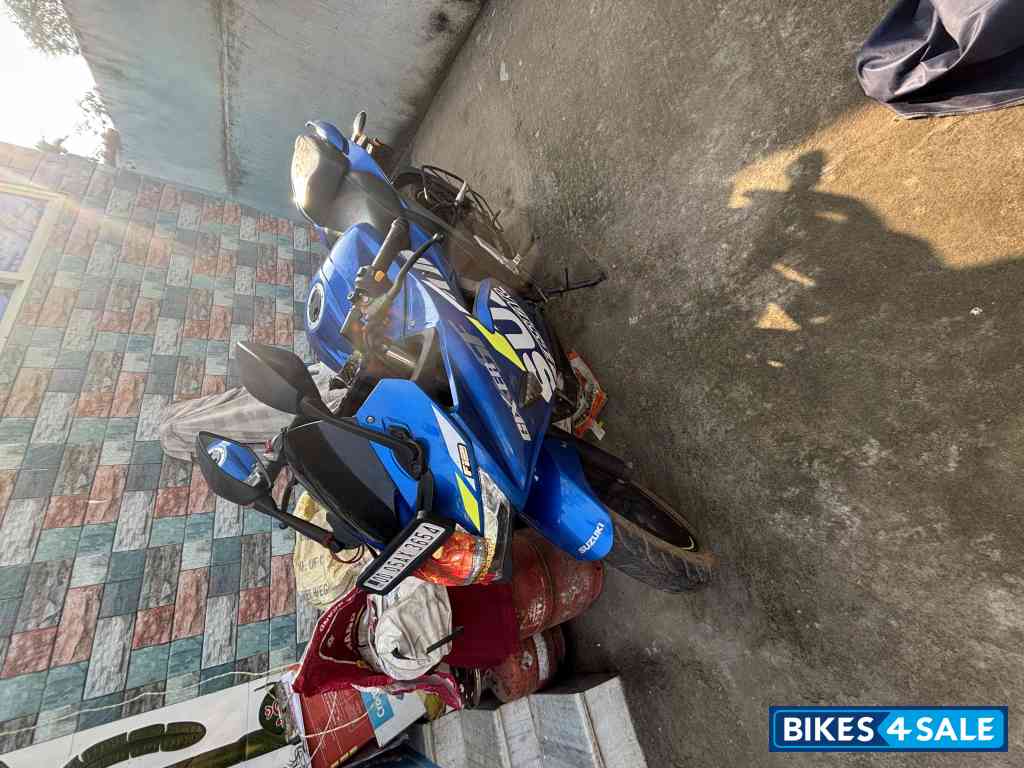 Suzuki Gixxer SF BS6 Suzuki Gixxer SF BS6