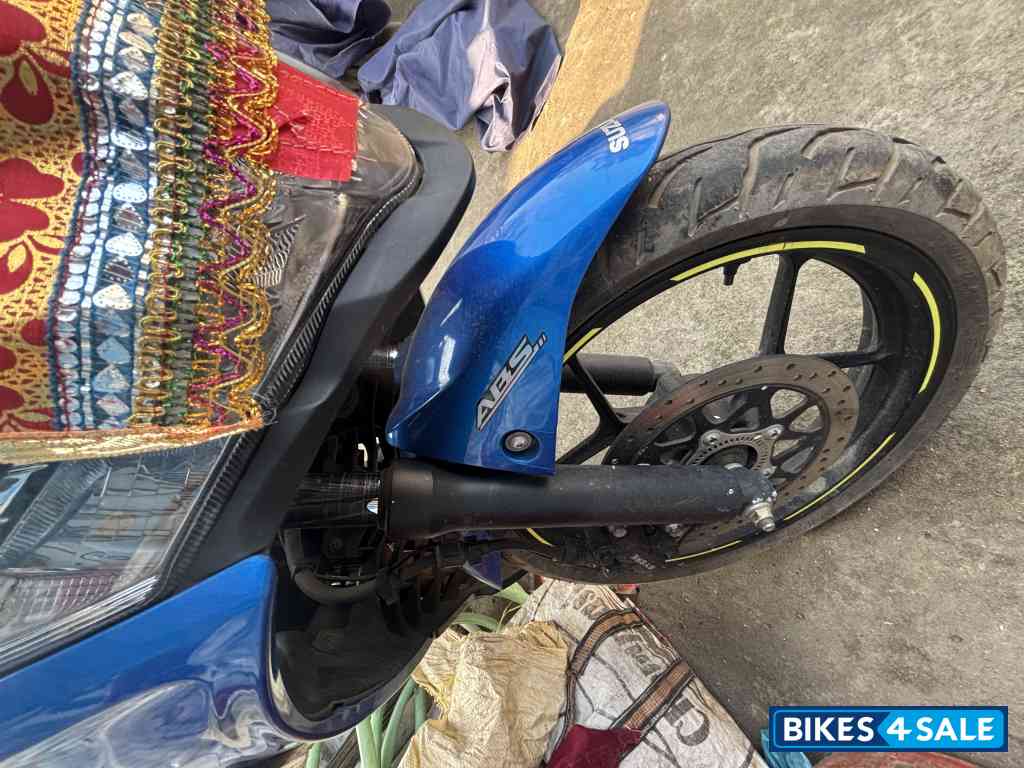 Suzuki Gixxer SF BS6 Suzuki Gixxer SF BS6