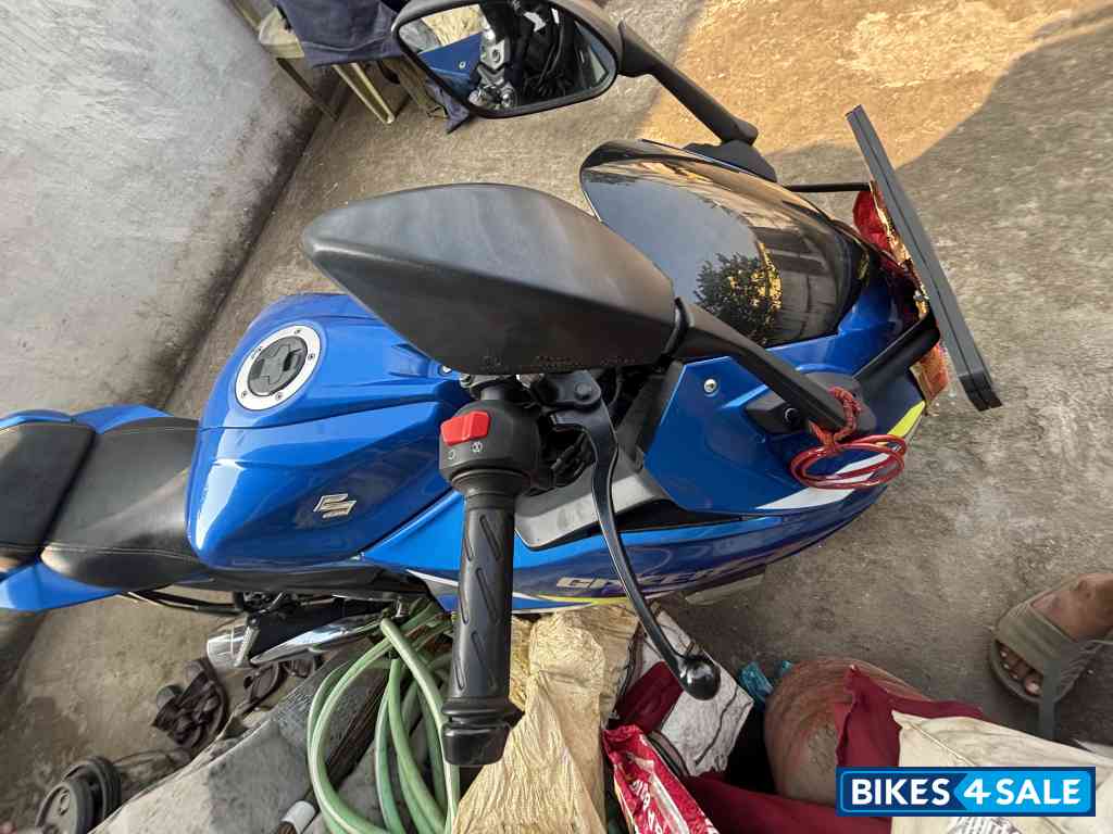 Suzuki Gixxer SF BS6 Suzuki Gixxer SF BS6