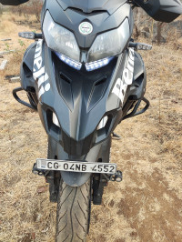 White Benelli TRK 502