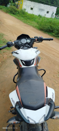 White And Black Bajaj Pulsar NS 160 BS6