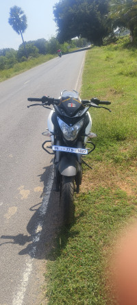 White And Black Bajaj Pulsar NS 160 BS6