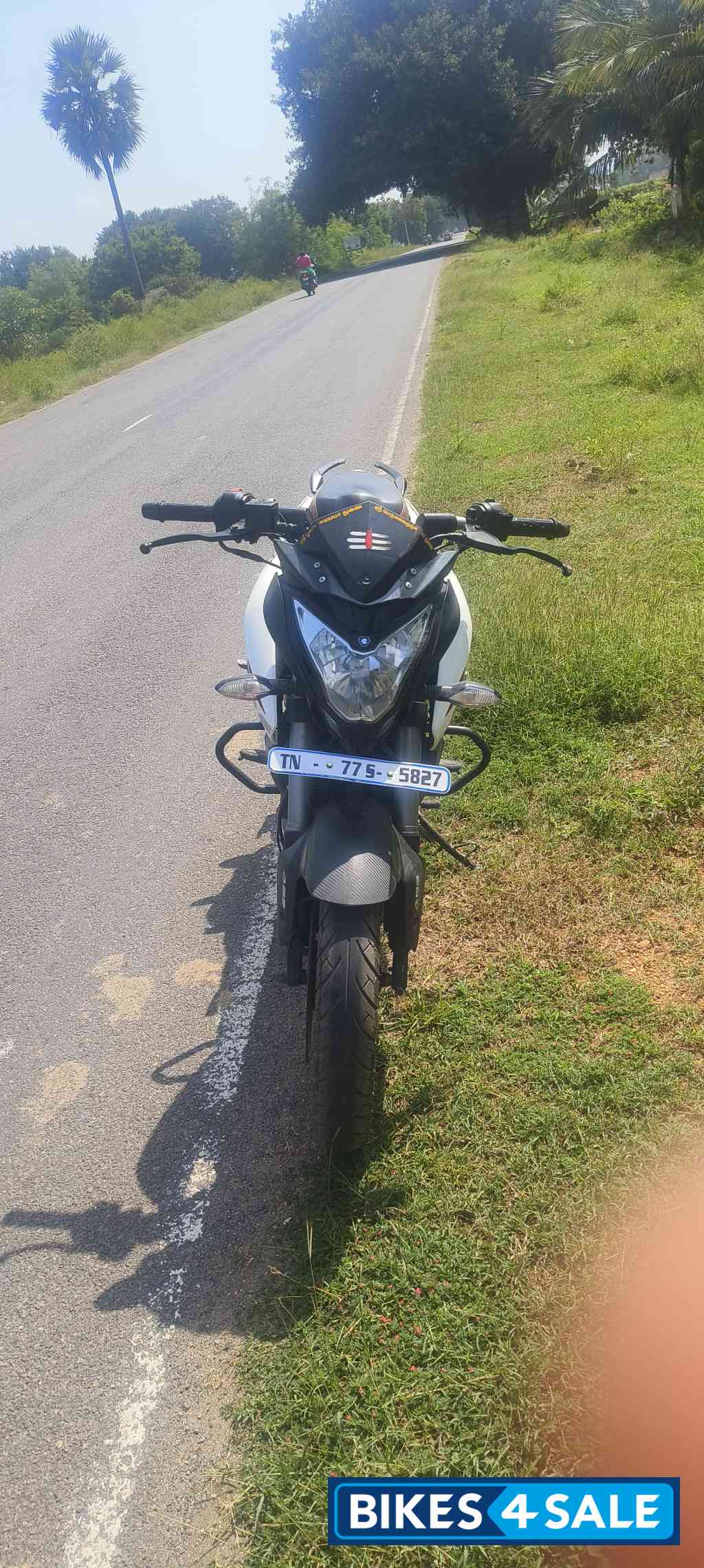 White And Black Bajaj Pulsar NS 160 BS6