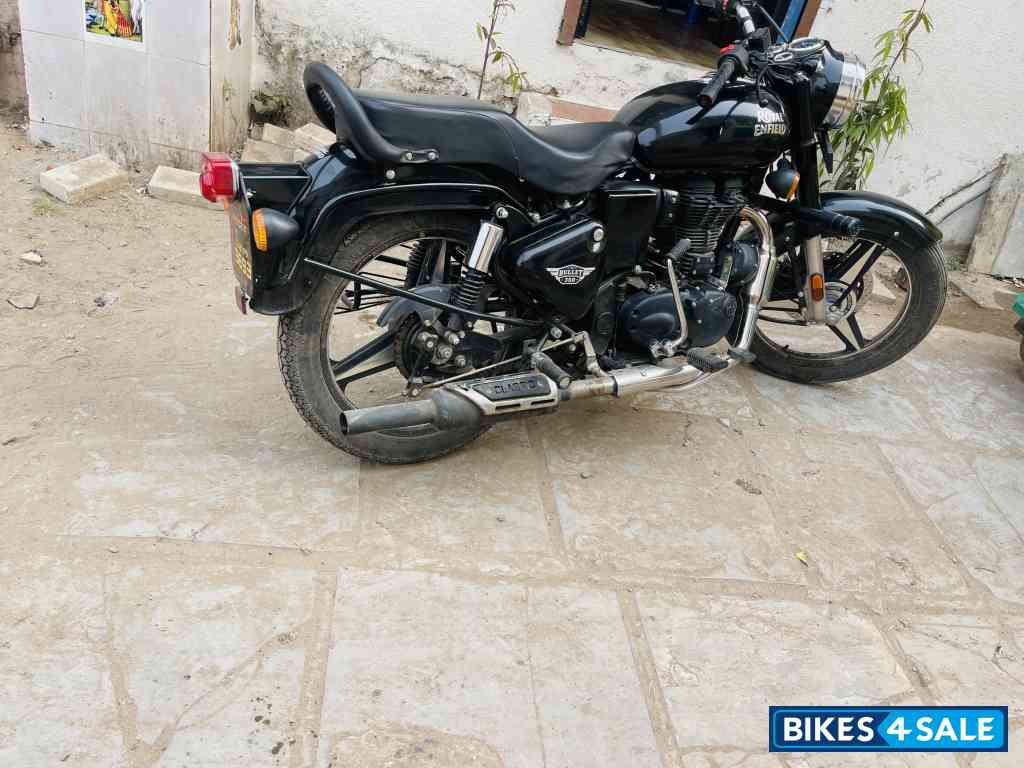 Black Royal Enfield Bullet Electra