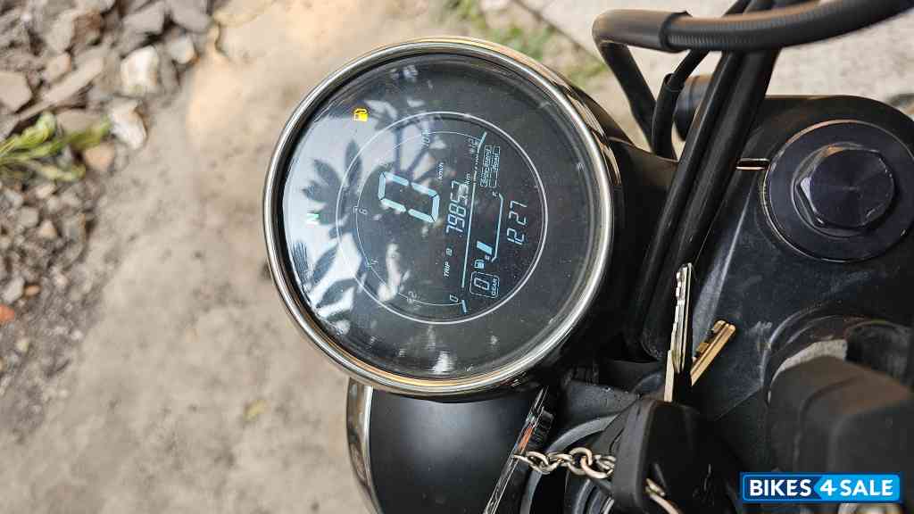 Flame Orange Yezdi Scrambler Single Tone Flame Orange Yezdi Scrambler Single Tone