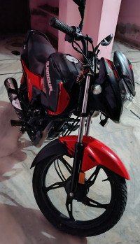 Red Black Hero Glamour 125 Drum