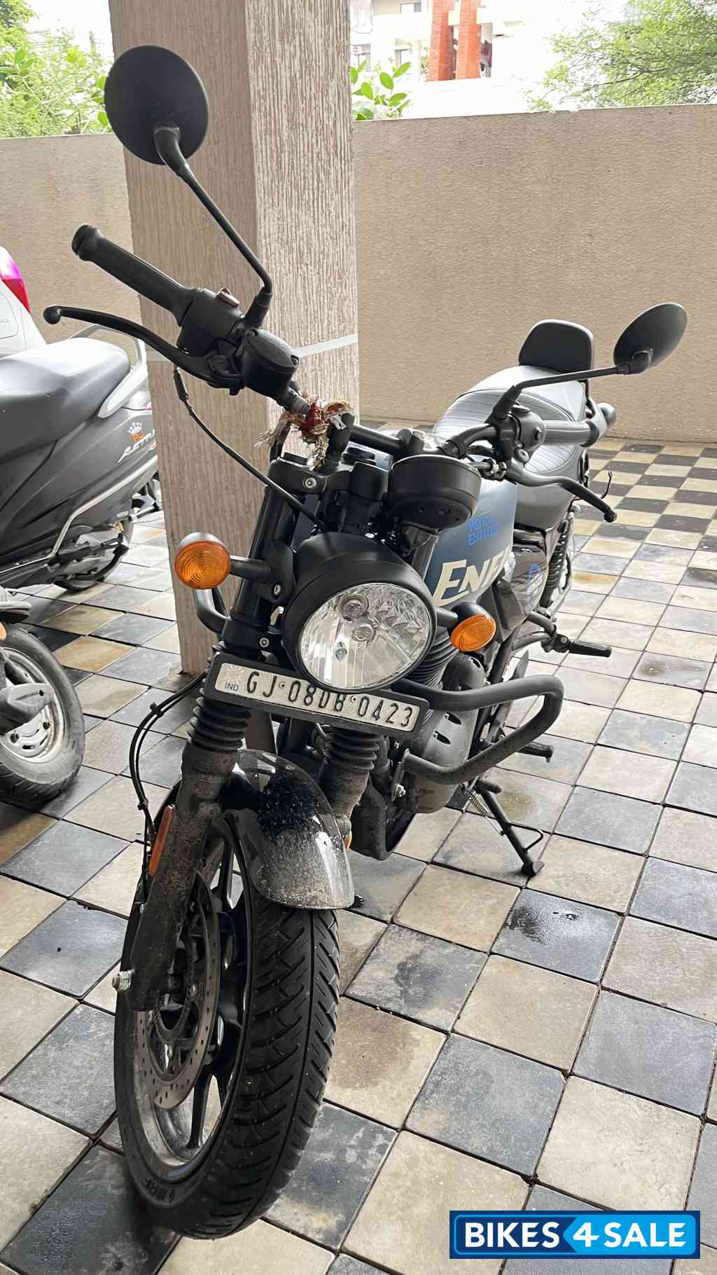 Royal Enfield Hunter 350 Metro
