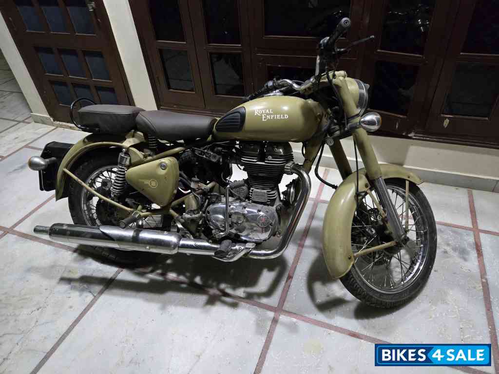 Royal Enfield Classic Desert Storm