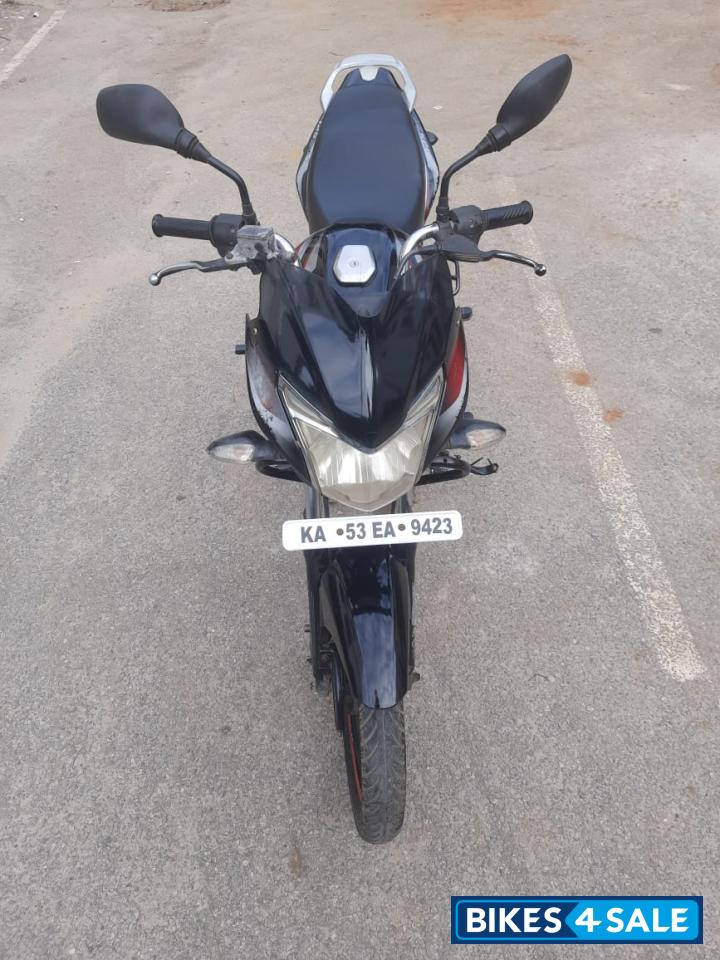 Red Bajaj Discover 125 ST