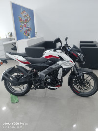 Bajaj Pulsar NS 200 2024
