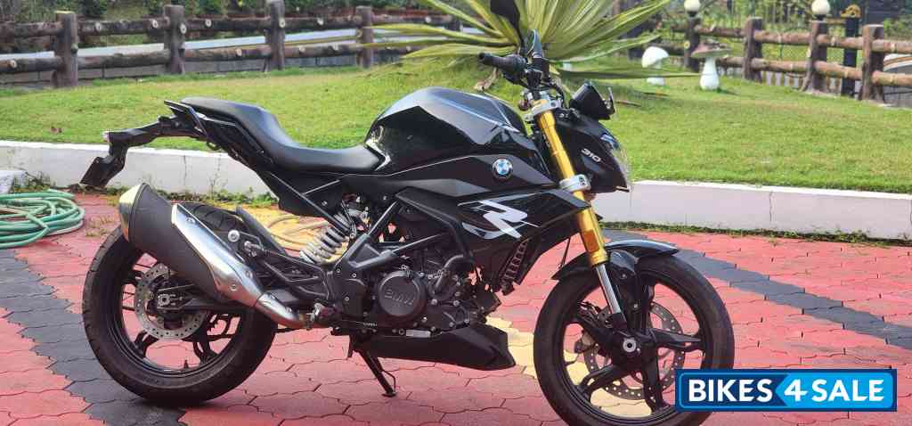 BMW G 310 R