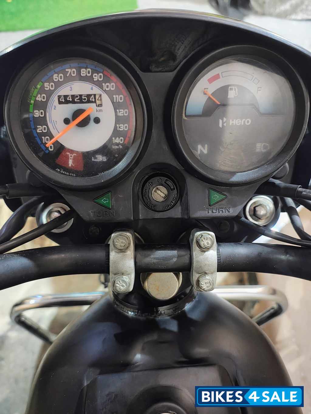 Hero Splendor Plus Black and Accent