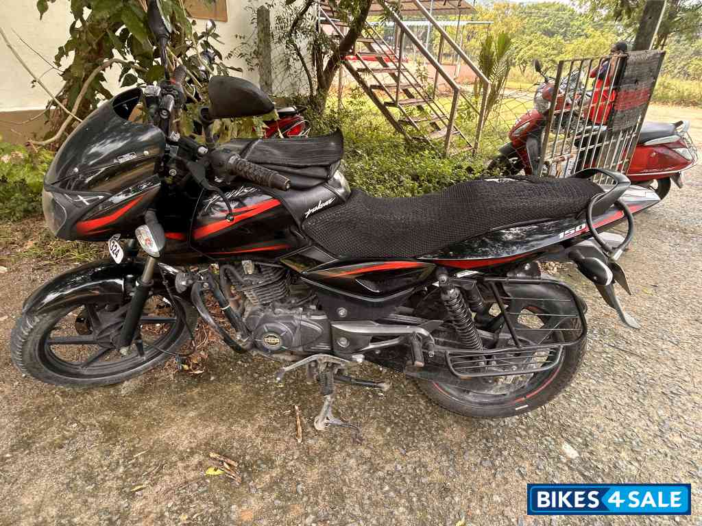 Bajaj Pulsar 125