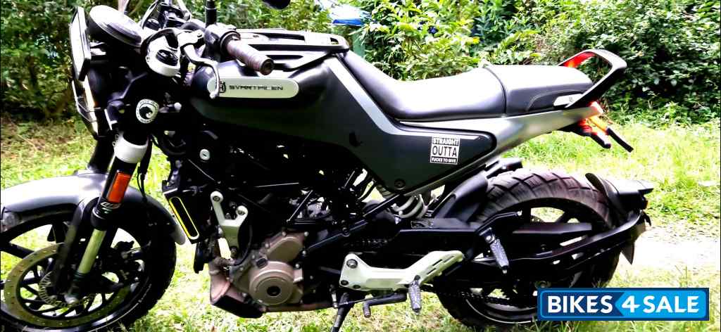 Husqvarna Svartpilen 250