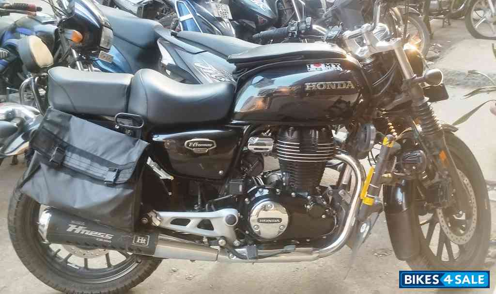 Black Honda Hness Anniversary Edition