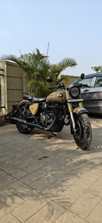 Desert Strom Royal Enfield Classic Desert Storm