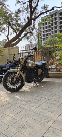 Desert Strom Royal Enfield Classic Desert Storm