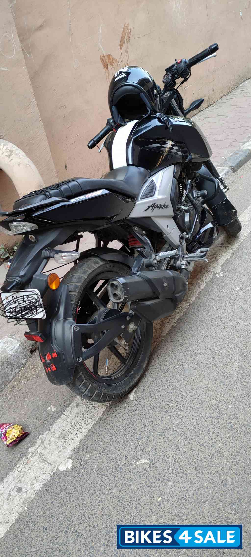 TVS Apache RTR 160 4V