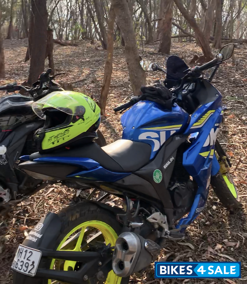 Suzuki Gixxer SF Fi