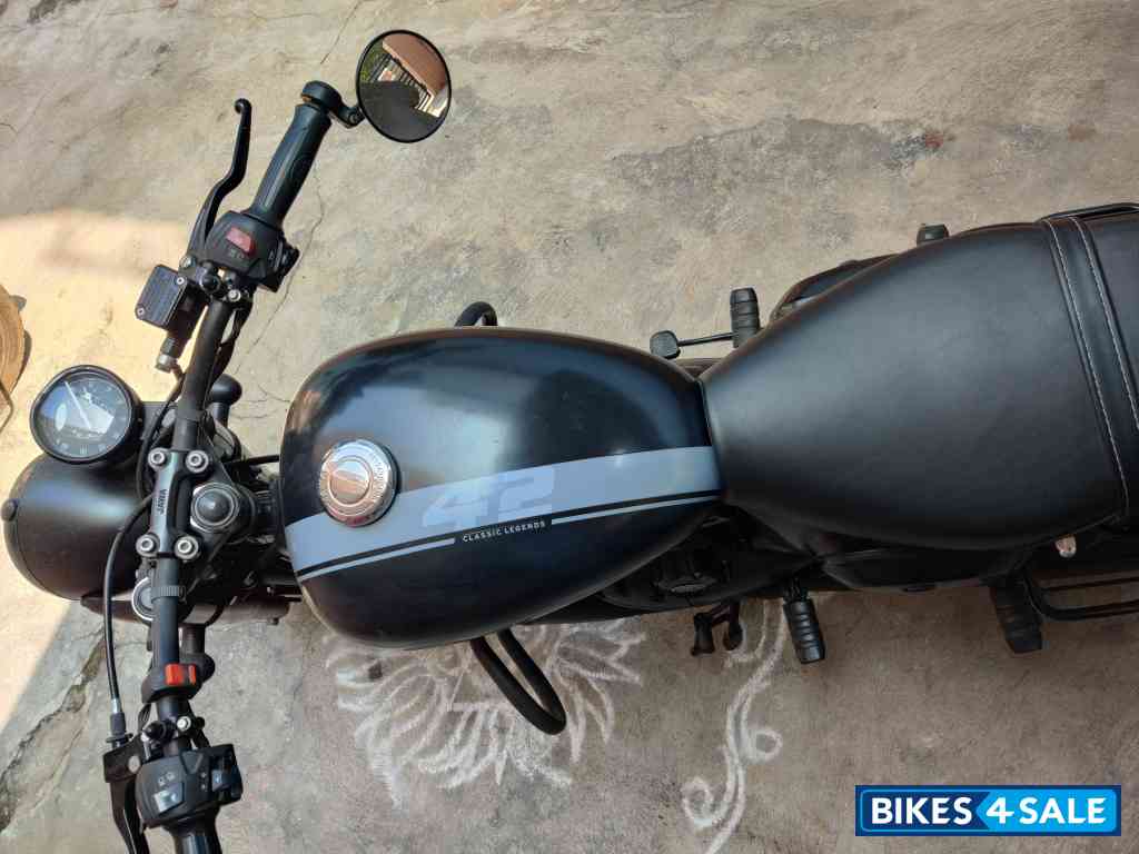 Jawa 42 Dual Channel ABS AllStar Black