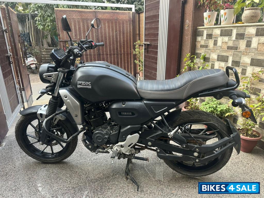 Yamaha FZ-X