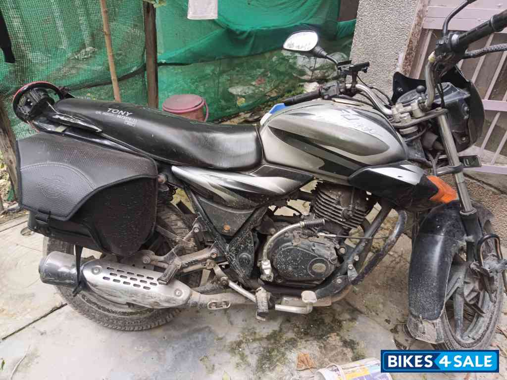 Bajaj Discover DTSi 135