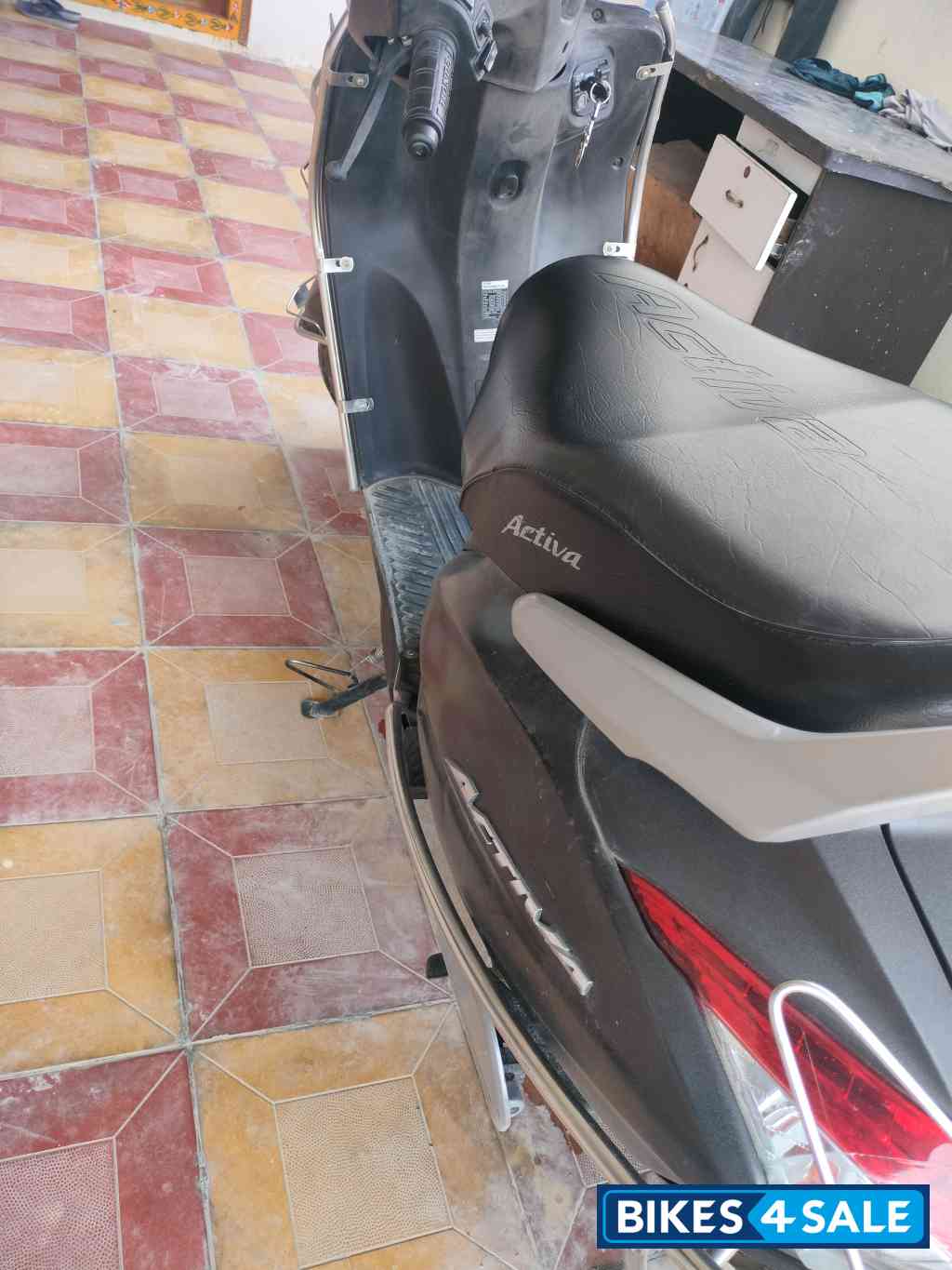 Black Honda Activa 6G Dlx