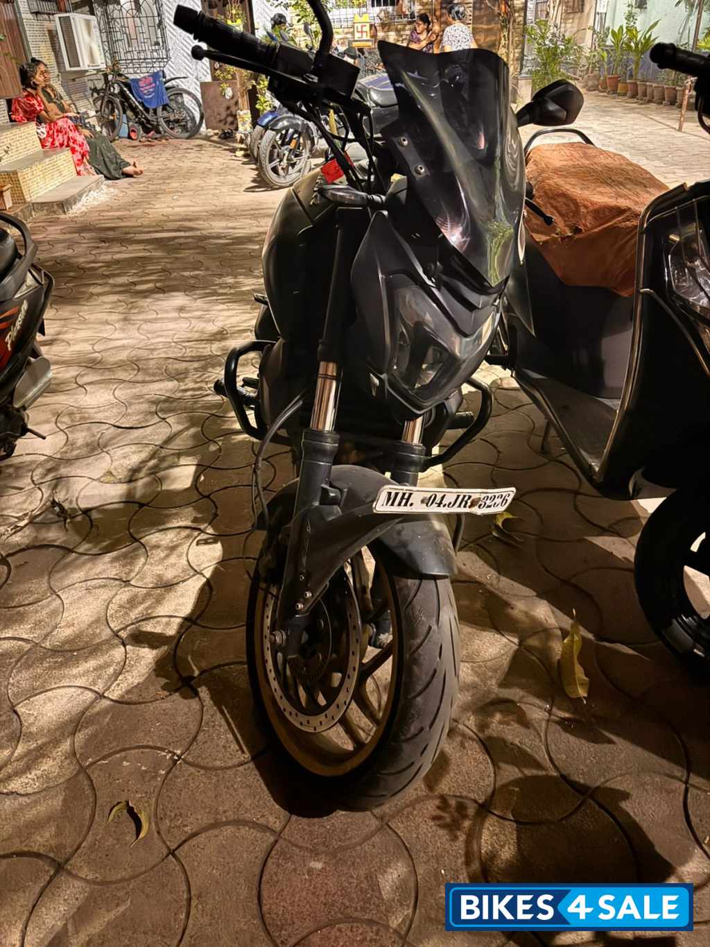 Black Bajaj Dominar 400 ABS BS6