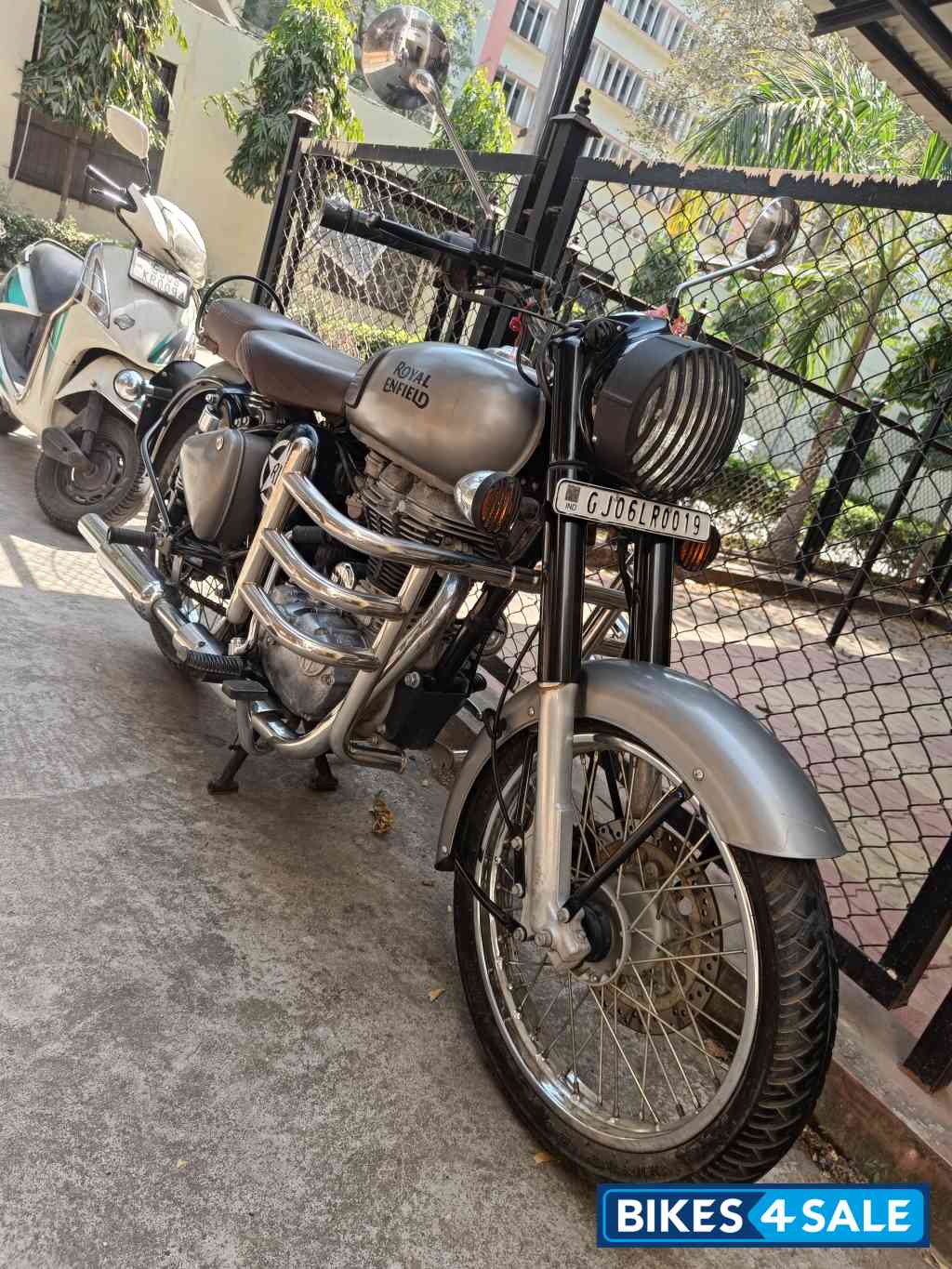 Royal Enfield Classic Gunmetal Grey
