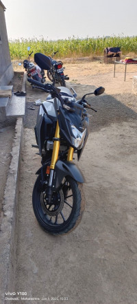 Honda CB300F Deluxe Pro