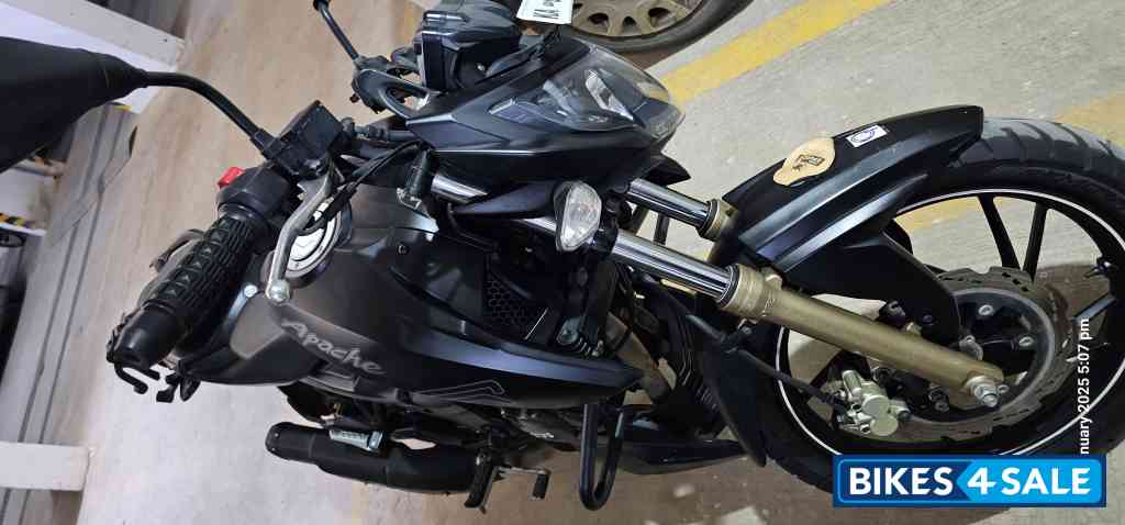 TVS Apache RTR 200 4V