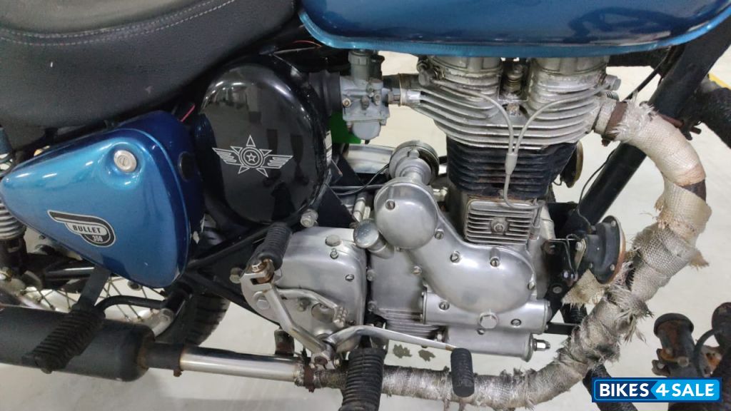 Blue Royal Enfield Bullet 350
