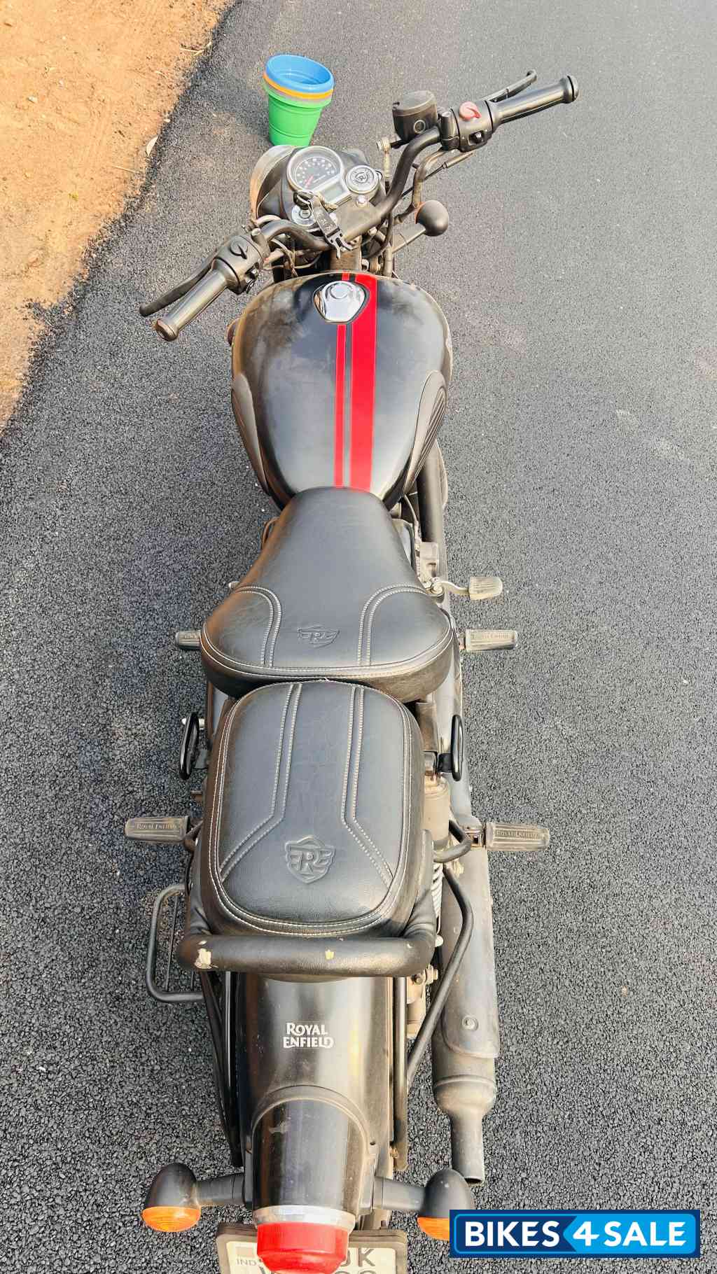 Stealth Black Royal Enfield Classic 350 Dual Channel BS6 Stealth Black Royal Enfield Classic 350 Dual Channel BS6