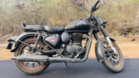 Stealth Black Royal Enfield Classic 350 Dual Channel BS6