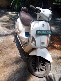 White Benling Aura Li