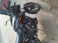 Bajaj Pulsar 125 Carbon Fibre Disc Split Seat