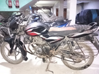 Black Bajaj Discover 100 DTS-Si