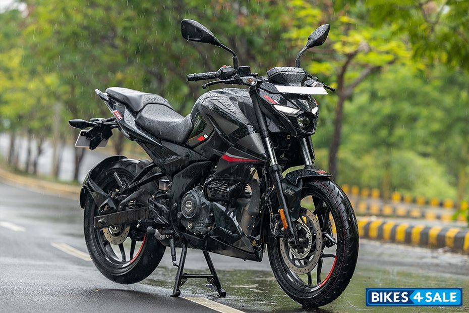 Bajaj Pulsar N160 Dual Channel ABS