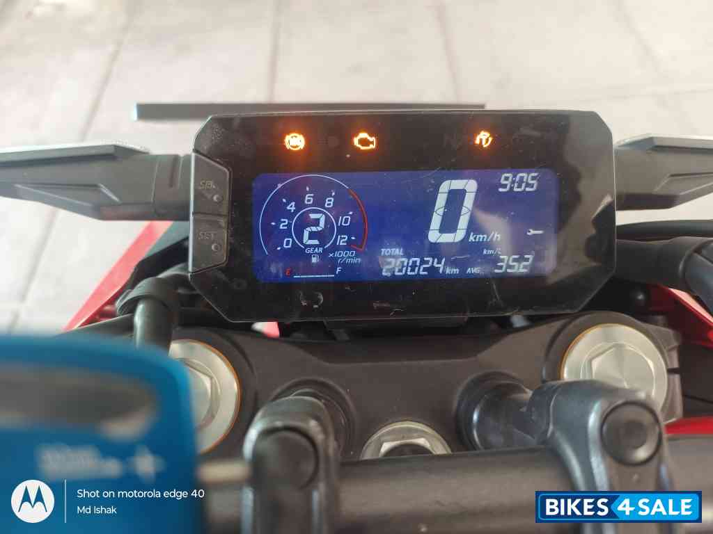 Honda CB300F Deluxe Pro