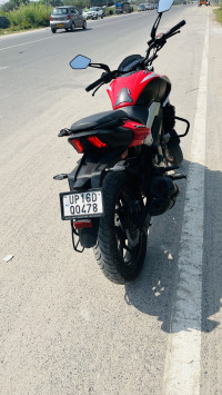 Red Bajaj Dominar 250