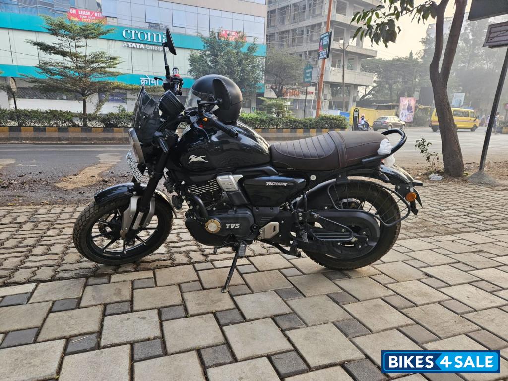 TVS Ronin SS