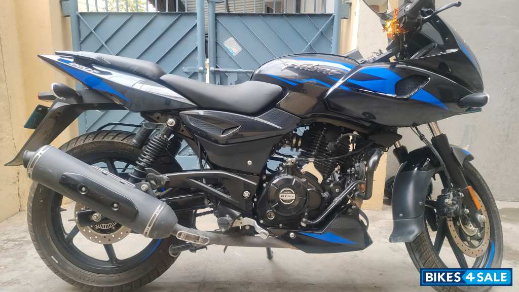 Blue Colour Bajaj Pulsar 220F BS6