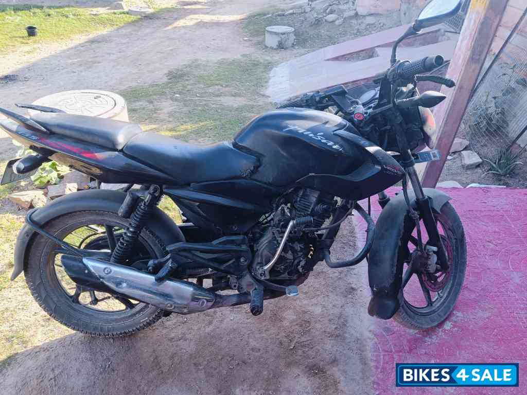 Bajaj Pulsar 135LS