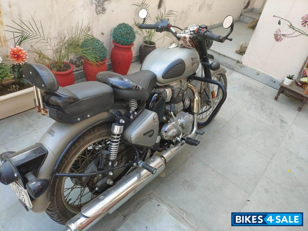 Royal Enfield Classic 350