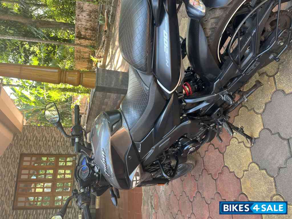 Bajaj Pulsar NS200