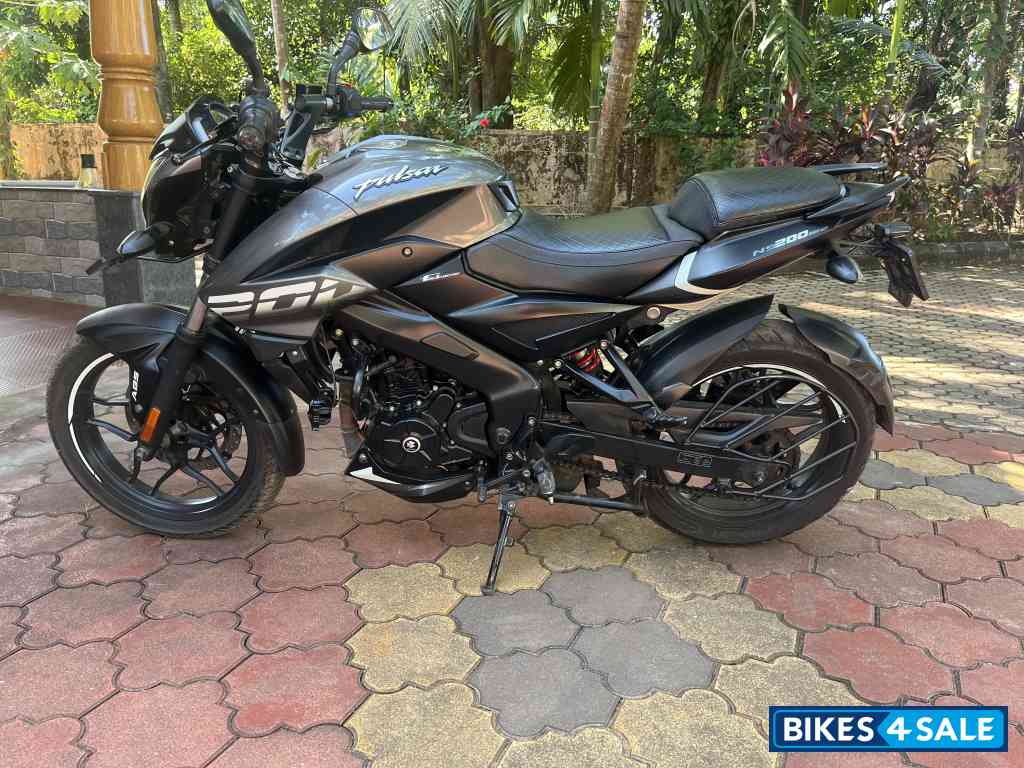 Bajaj Pulsar NS200